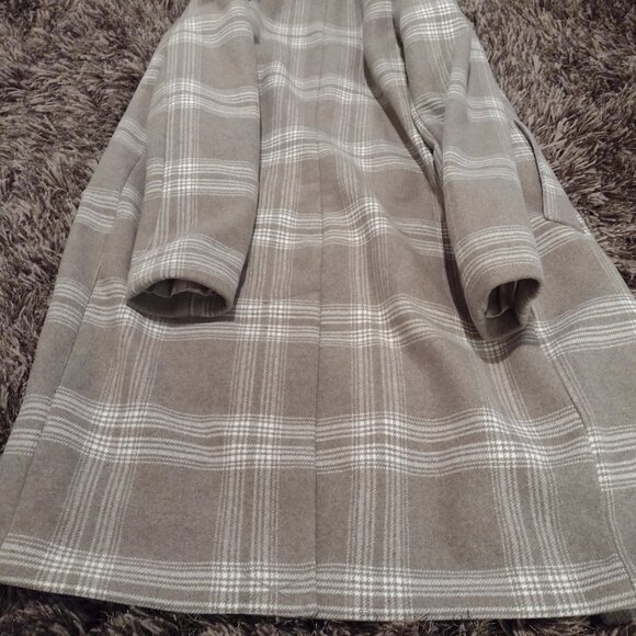 Abercrombie & Fitch Dad Coat - Picture 2 of 7